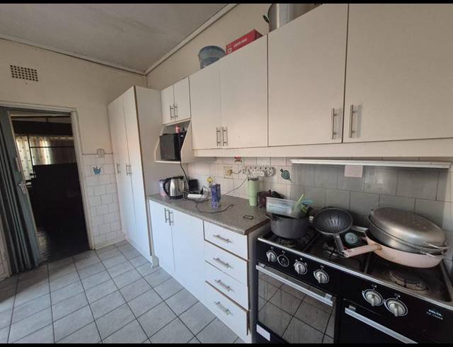 3 BEDROOM PROPERTY TO RENT IN BRENTHURST